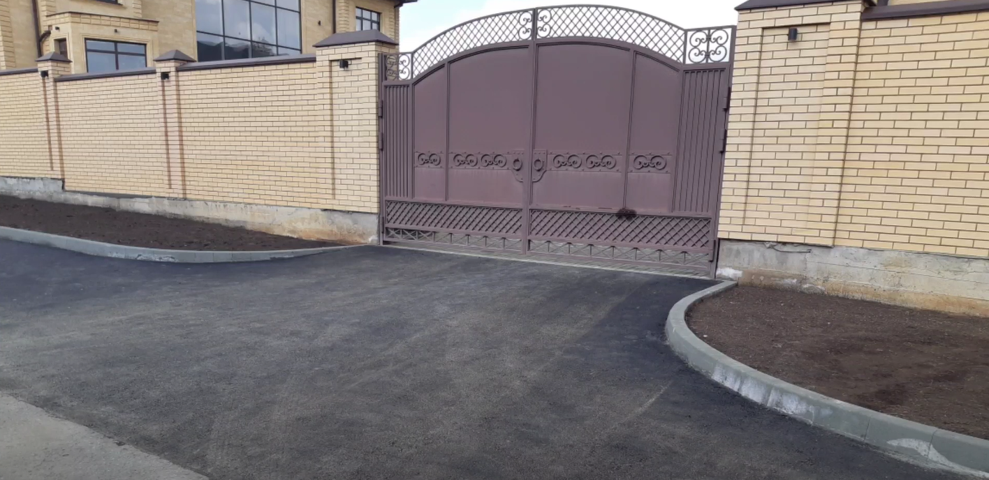 https://vologda.blago-s.ru/storage/app/uploads/public/646/325/9f3/6463259f3434e253867272.png